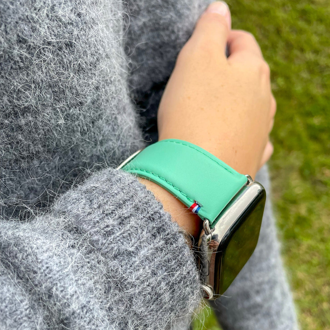 Aquarelle - Bracelet Apple Watch cuir petite taille Jade 46 / 49 mm - Adaptateurs Gris sidéral