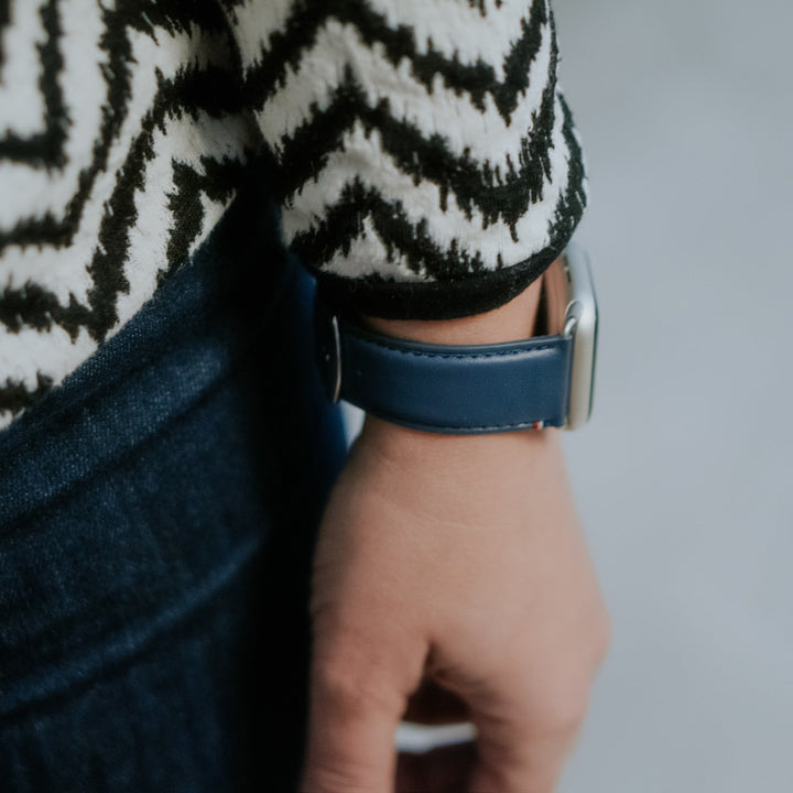 Aquarelle - Bracelet Apple Watch cuir petite taille Marine 46 / 49 mm