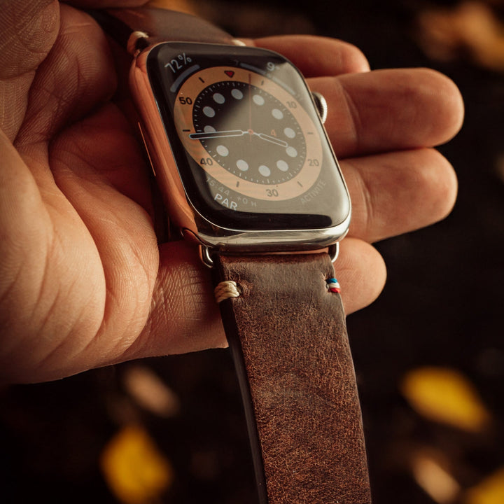 Vintage - Bracelet Apple Watch cuir pleine fleur Logan marron 46 / 49 mm