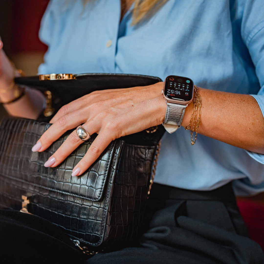 Maryline 2023 - Bracelet Apple Watch cuir de vachette satiné Diamant 46 / 49 mm