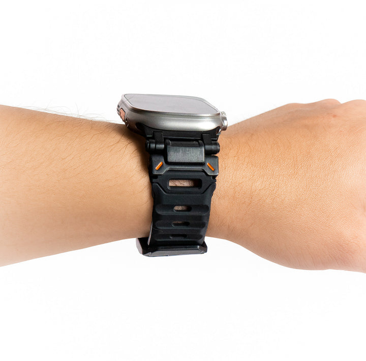 Space Explorer - Noir 46 / 49 mm - Adaptateurs Apple Watch Noir