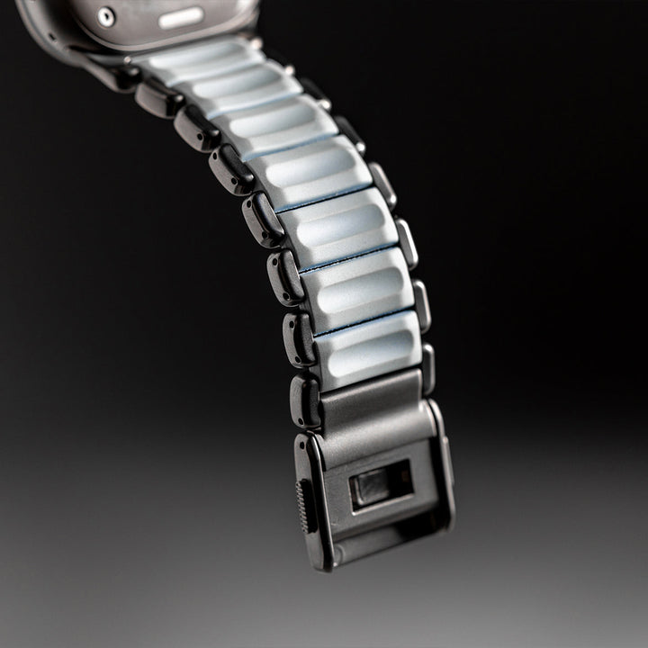 Nomad - Stratos Band - Black Titanium - Icy Blow Glow 44mm 45mm 46mm 49mm