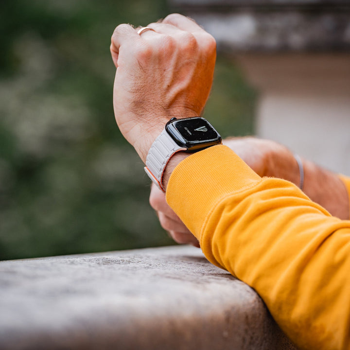 Bracelet silicone magnétique - Apple Watch - Lumière stellaire/Orange 44mm 45mm 46mm 49mm