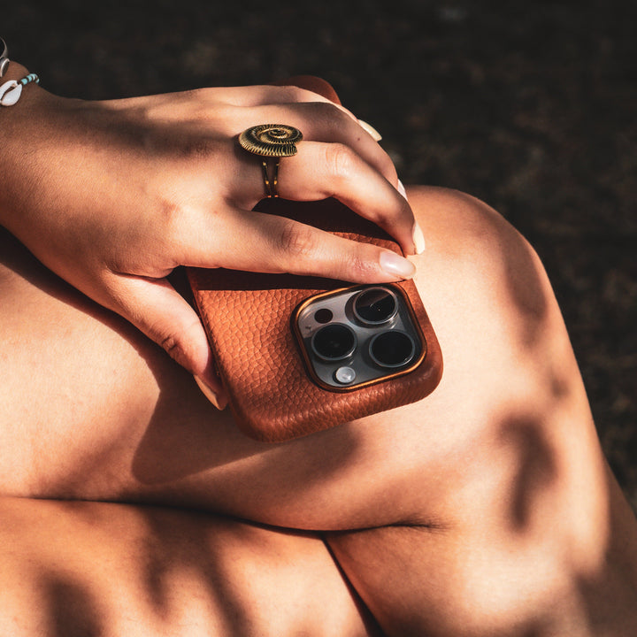Coque Elise cuir grainé - iPhone 15 Pro Max - Gold